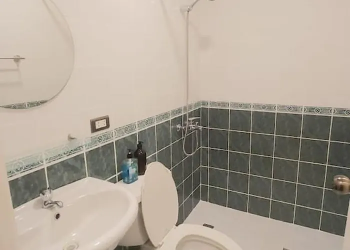 Appartement Alpha Grandview Malate 2004 *